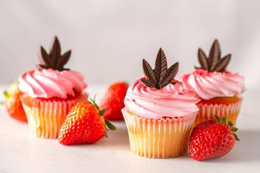How to Make Cannabis Cupcakes